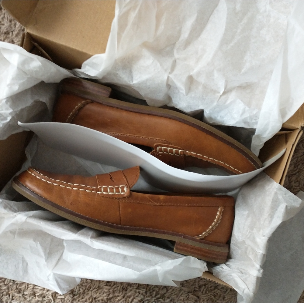 Sperry Top Sider Womens Seaport Tan Loafers
